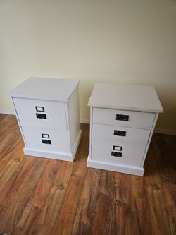 White Wooden Nightstands with Drawers – Set of 2