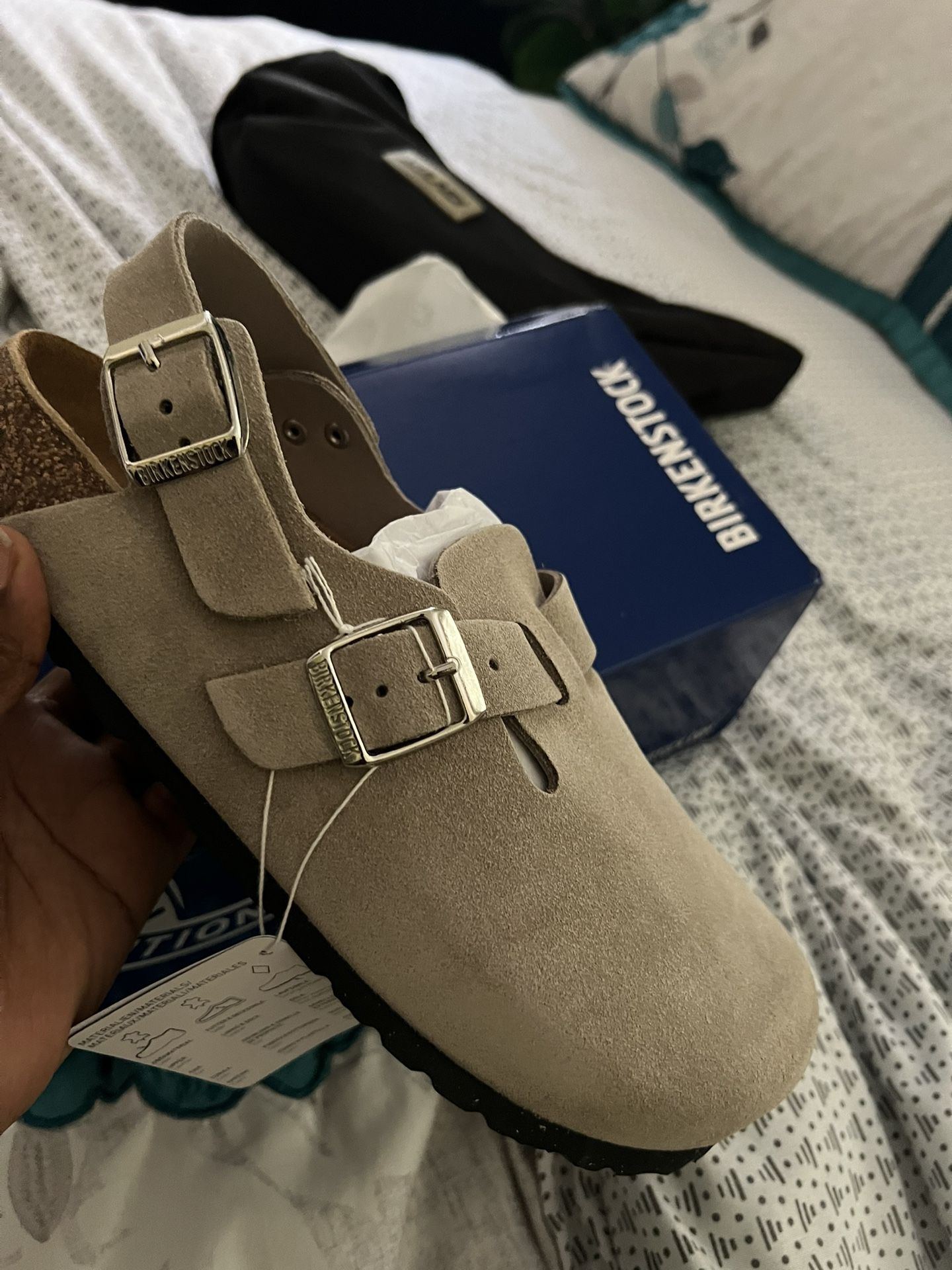 Brand New Birkenstock Shoes Size 8 (39), Beige