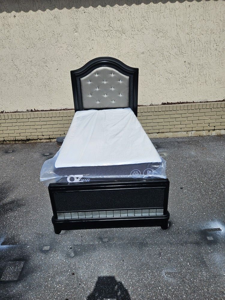 Black Twins Size Sofia Vergara Patit Parir Bed Frame With Brand New Twins Size Plush Memory Foam Mattress And Box Spring In Plastic