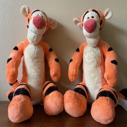 ✨New w/o Tags 2 Disney Plush Orange Tiggers Winnie the Pooh Stuffed Animals