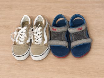 Boys shoes