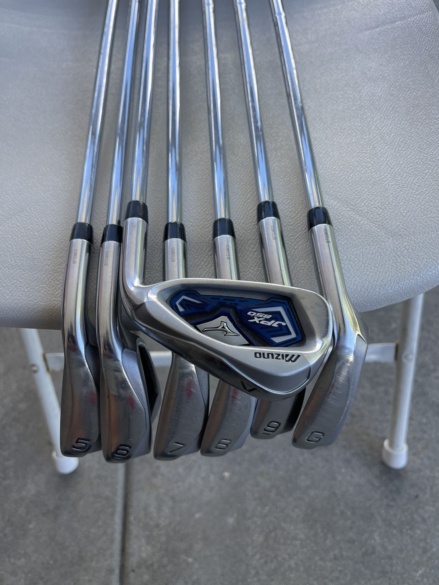Mizuno JPX 850 golf clubs