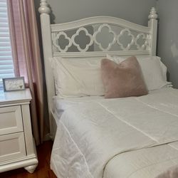 Gorgeous solid wood bedroom set.