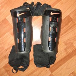 Nike Soccer Shin Knee Pads 