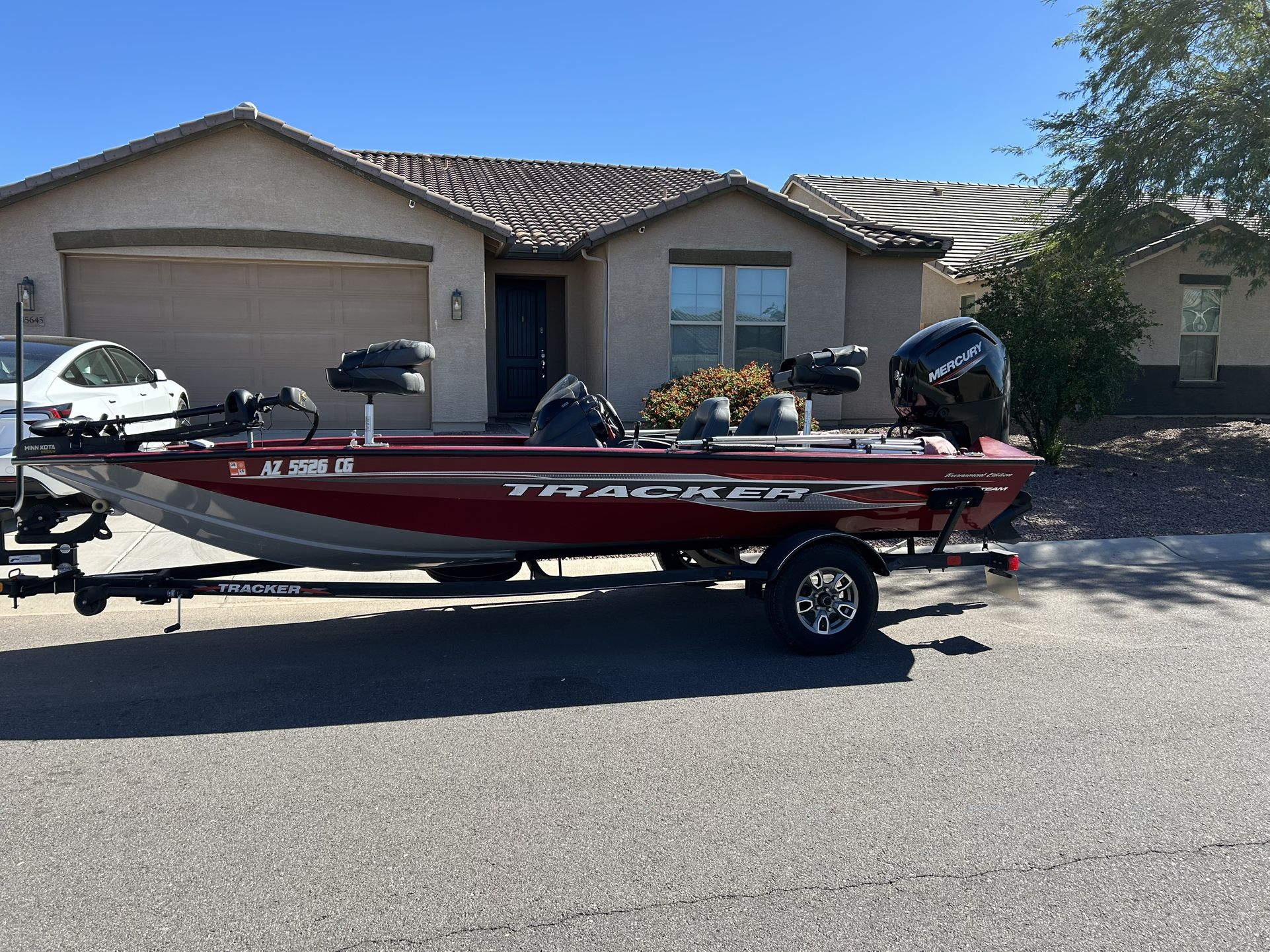2022 Tracker Pro Team 175 TXW Tournament Edition Bass Boat Mercury 75 hp 4 Stroke 32.6 hrs