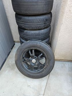 Sets or wheels for Toyota prius and BMW 325ci. 100 each set