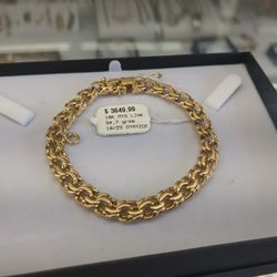 18k Solid Gold Bracelet 34.7 Grams Layway Available 10% Down If You Interested Please Make Sure You Ask For Maribel Thank You 