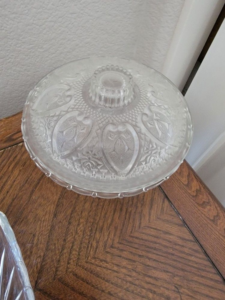 Vintage Glassware Candy Jewelry Trinket Lidded Dish