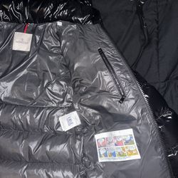 Moncler Maya Down Puffer Jacket 2/M, Black