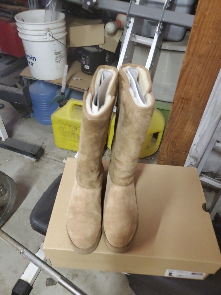 Ugg boots Kara Chestnut color