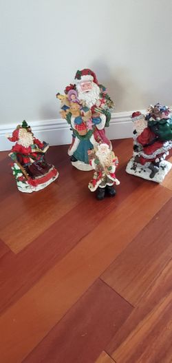 Decorative Santa figures 4 pieces