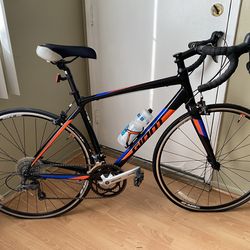 Contend Giant Bicycle