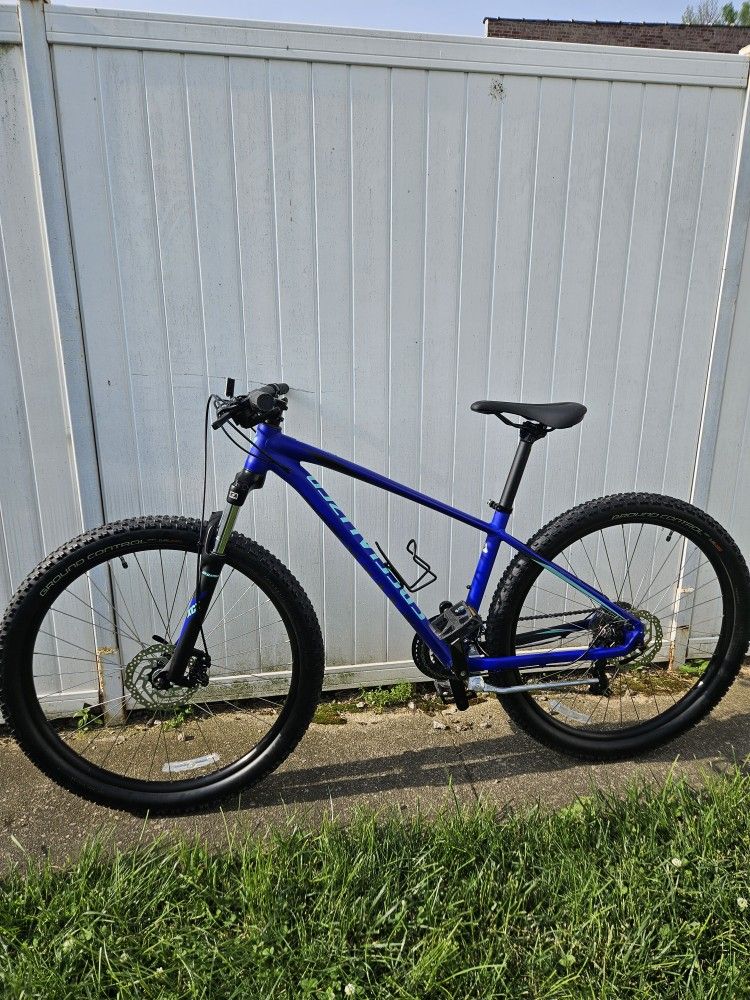 Specialized Mountain Bike