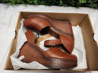 B.O.C. Alyson Women's Platform Wedge Mary Jane Shoes Dark Tan Size 9.5M w/ Box