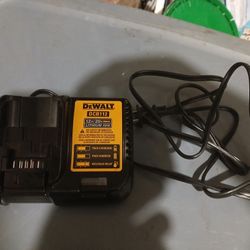 Dewalt 12V-20V Charger 
