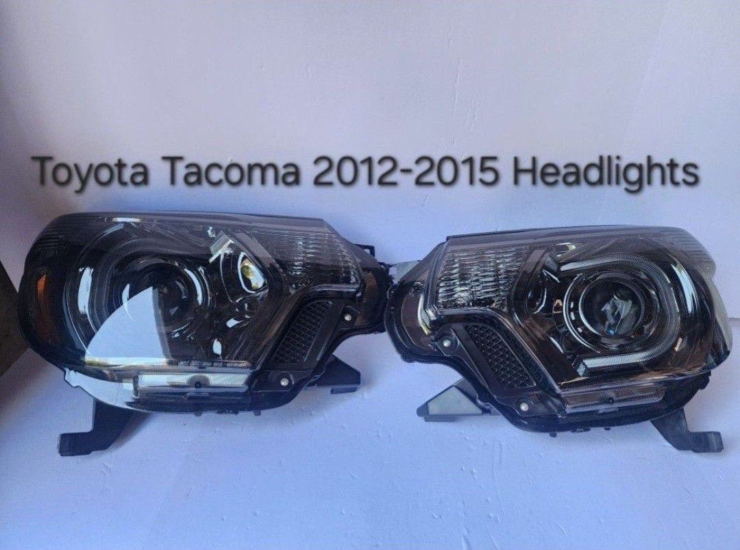 Toyota Tacoma 2012-2015 Headlights 