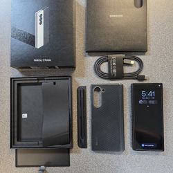 Unlock Samsung Galaxy Z Fold 6 - Like NEW w/ Box