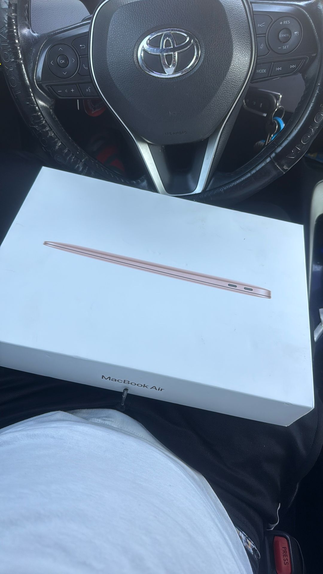 13 inch Mac Book Air Rose Gold 