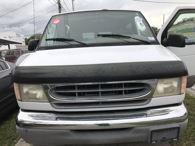 Ford e150 passenger van