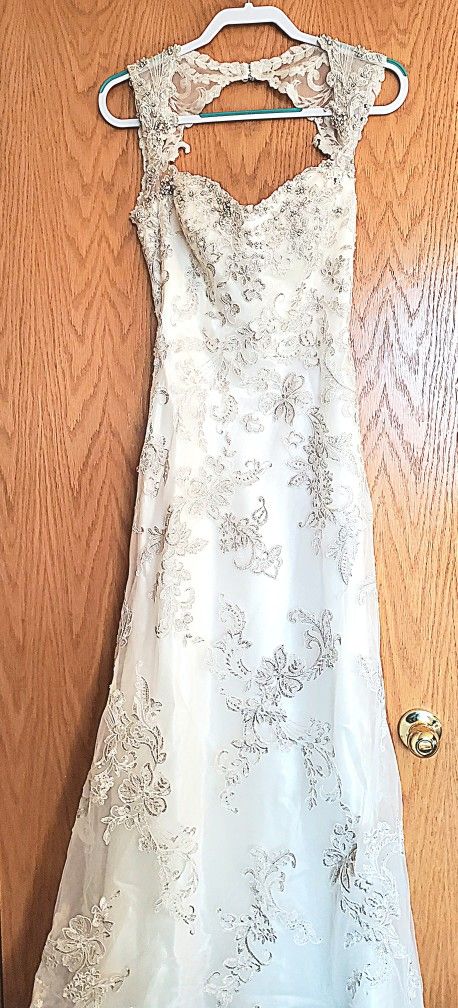 Maggie Sottero Wedding Dress