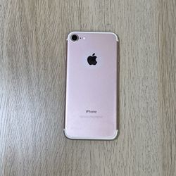 iPhone 7 - Unlocked - 32GB