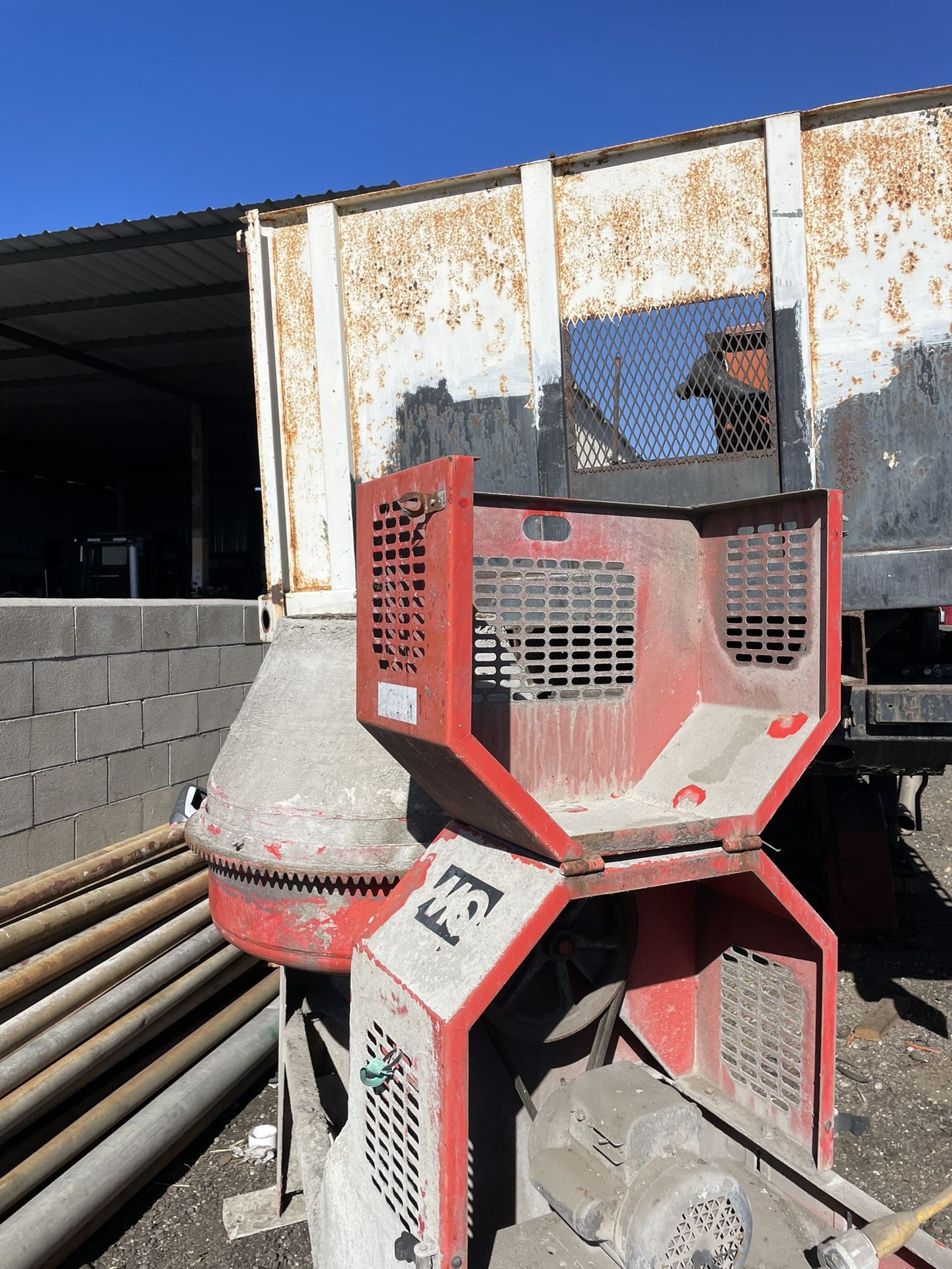MULTIQUIP MC-62 PORTABLE CONCRETE MIXER