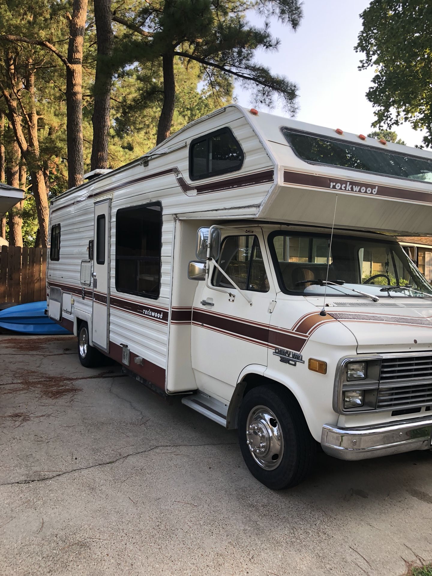 1985 Chevy Rockwood Motorhome