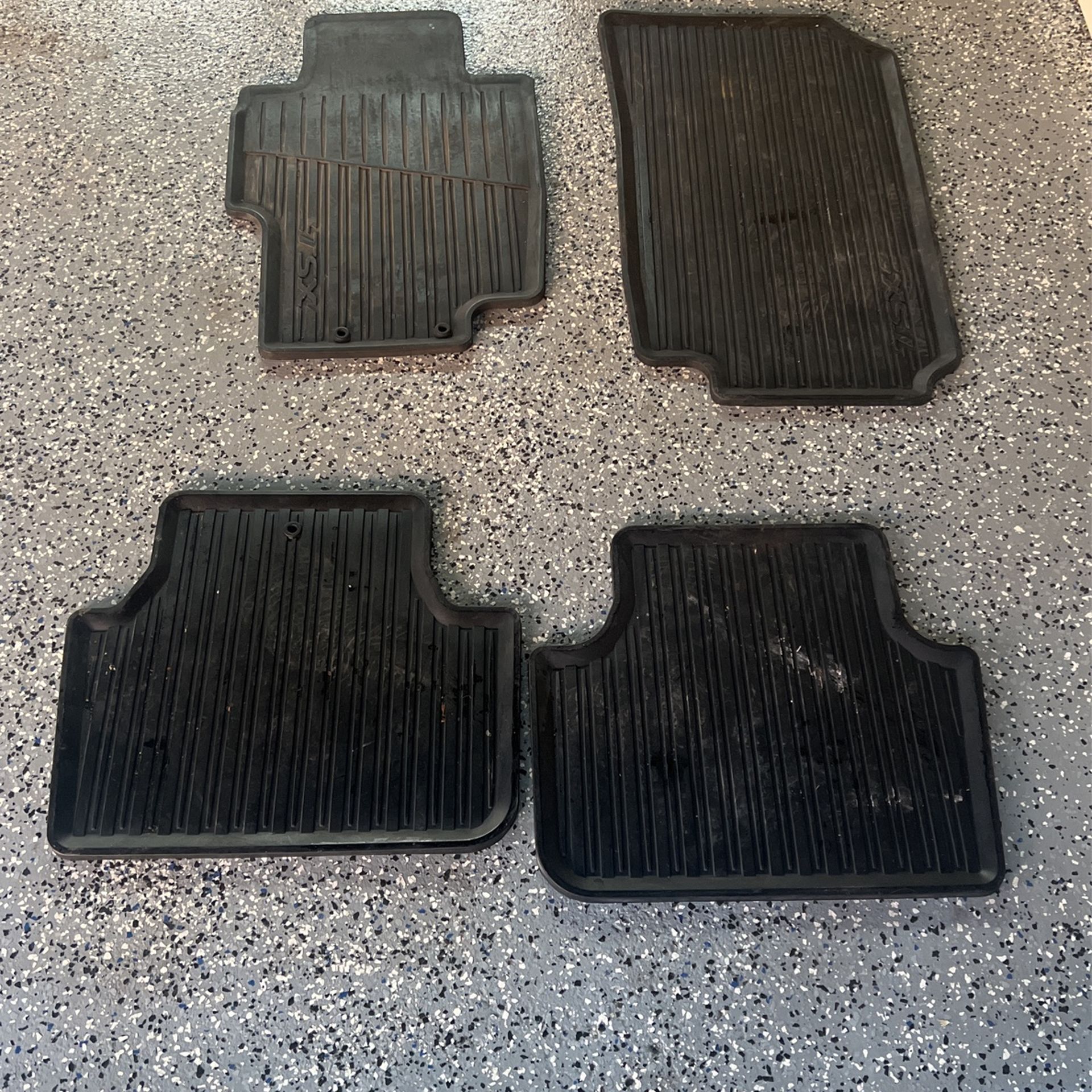 2004  Acura TSX Original Rubber Mats 