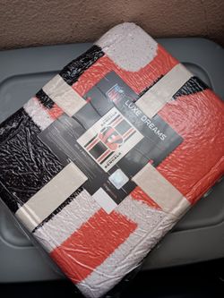 Cincinnati Bengals Luxe Throw Blanket | 50 in. x 60 in. | Black/Orange/White