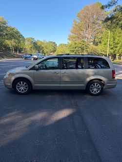 2009 Chrysler Town & Country