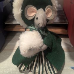Divine Mrs. Mouse Decked out in her CHRISTMAS FINERY