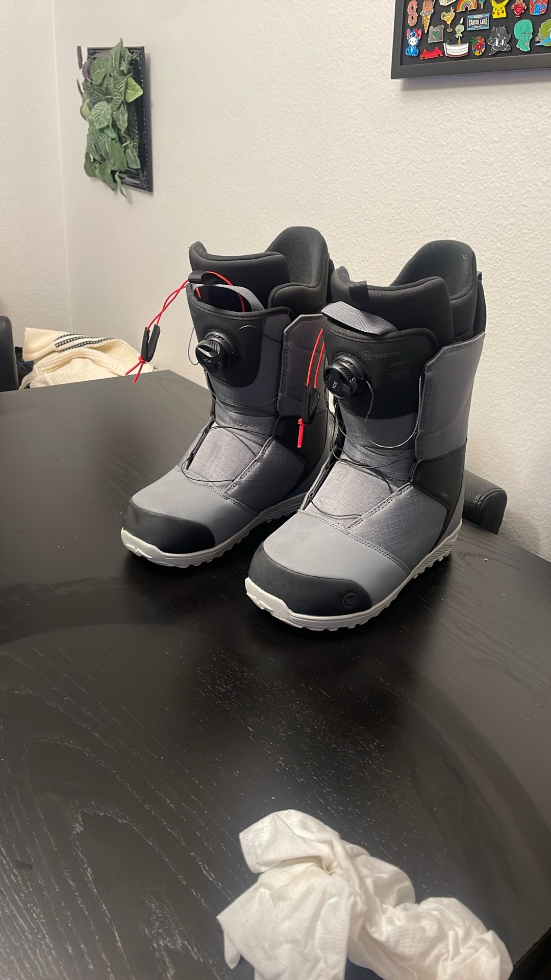 Snowboarding Boots 9.5