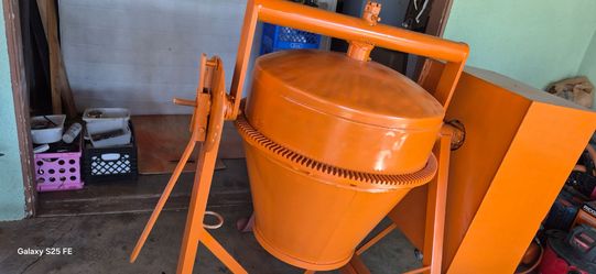 Canoga Towable Concrete Cement Mixer – Reliable Heavy Duty Unit