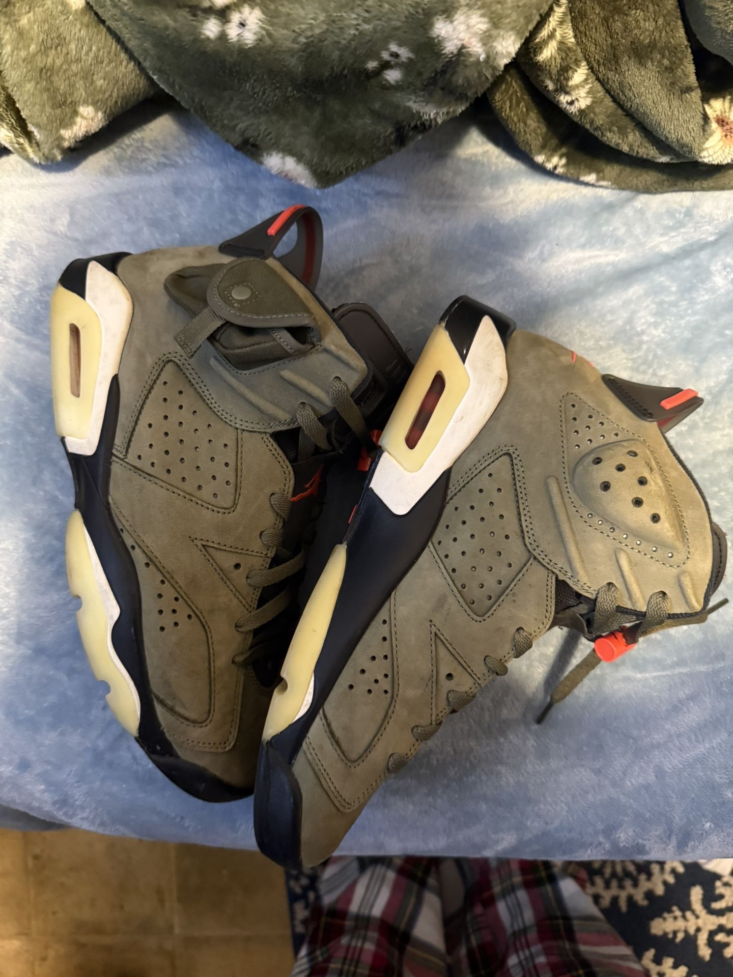 Travis Scott 6s Olive 🫒