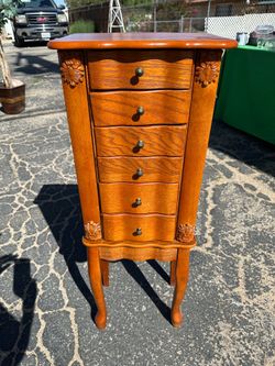 Beautiful Jewelry Organizer