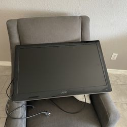 32 Inch Vizio TV