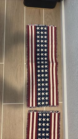 Table runner and coffee Table placemats