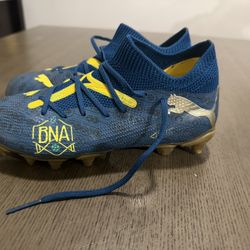 Puma Future 7 Match soccer cleats youth size 1 FG new
