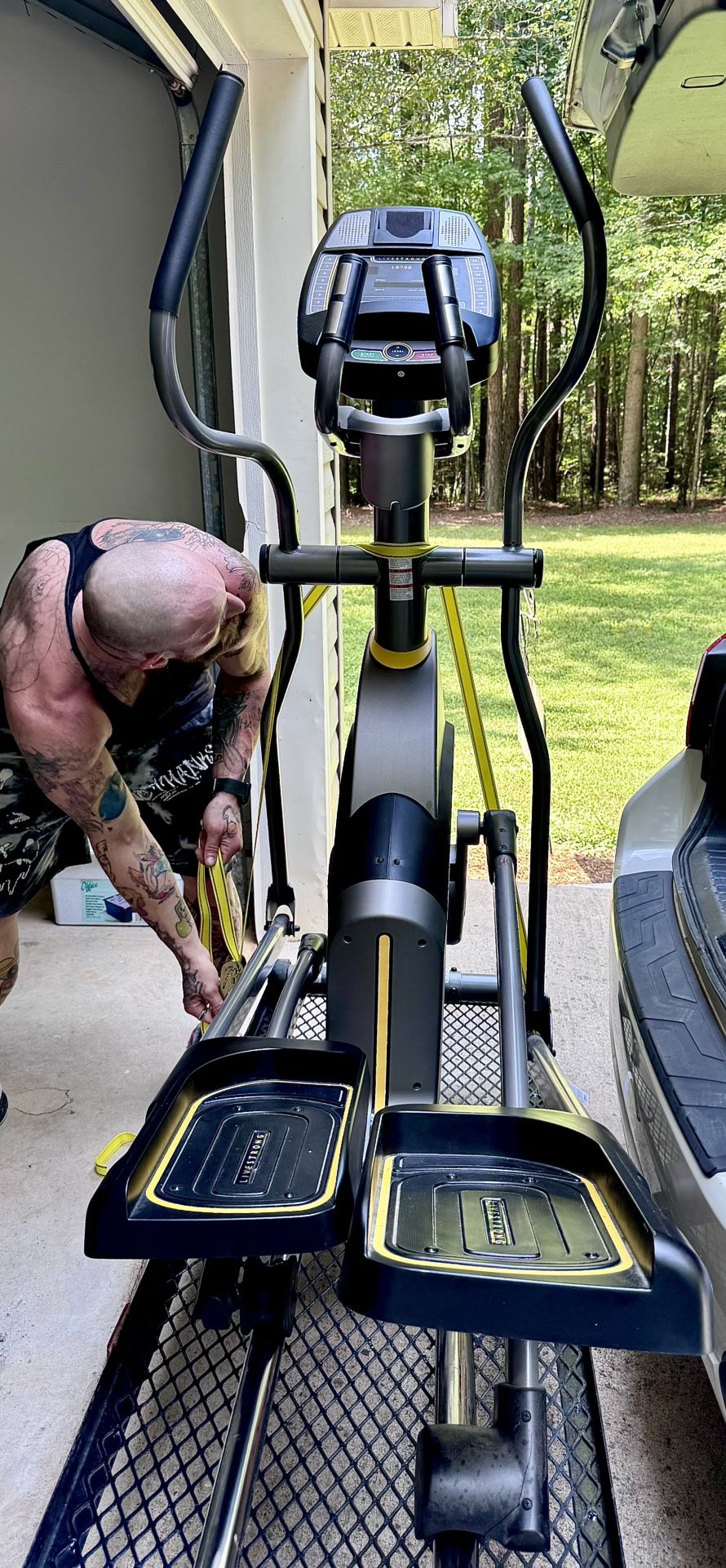 Elliptical Machine - NEED GONE TODAY