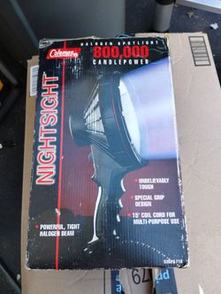 Coleman 800,000 Candlepower Halogen Spotlight 