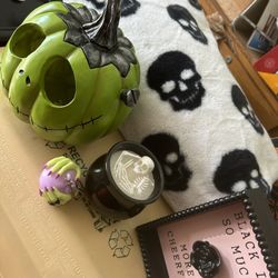 Halloween Items 
