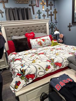 King bed with mattress