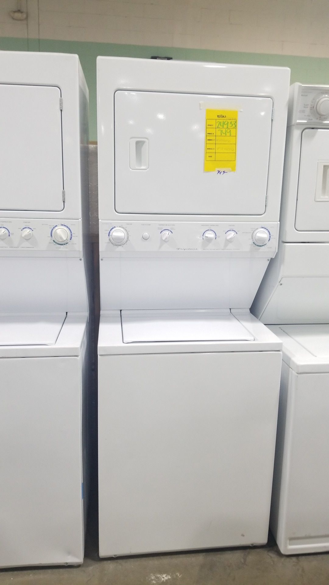 Frigidaire 27x74 washer/dryer electric stackable