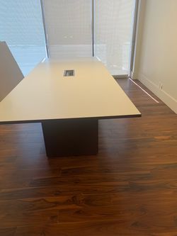Conference Tabke with power 4x10’ white /espresso