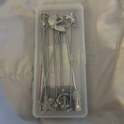 Yueya 10 Pcs Stainless Steel Martini Picks Cocktail Picks Martini Sticks Reusable Garnish Skewer Party Decorative Toothpicks for Drinks Appetizers Oli