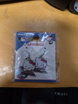 Mlb hello kitty earing Rangers