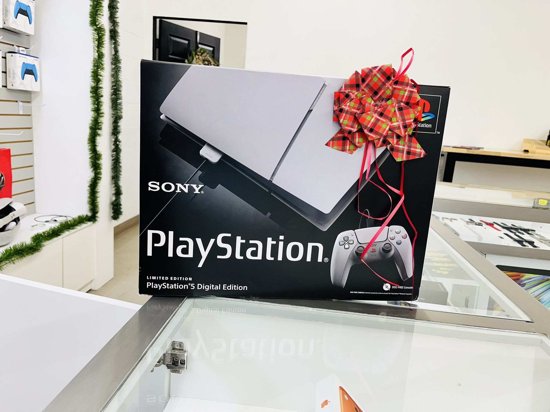 PlayStation 5 30th Anniversary Edition