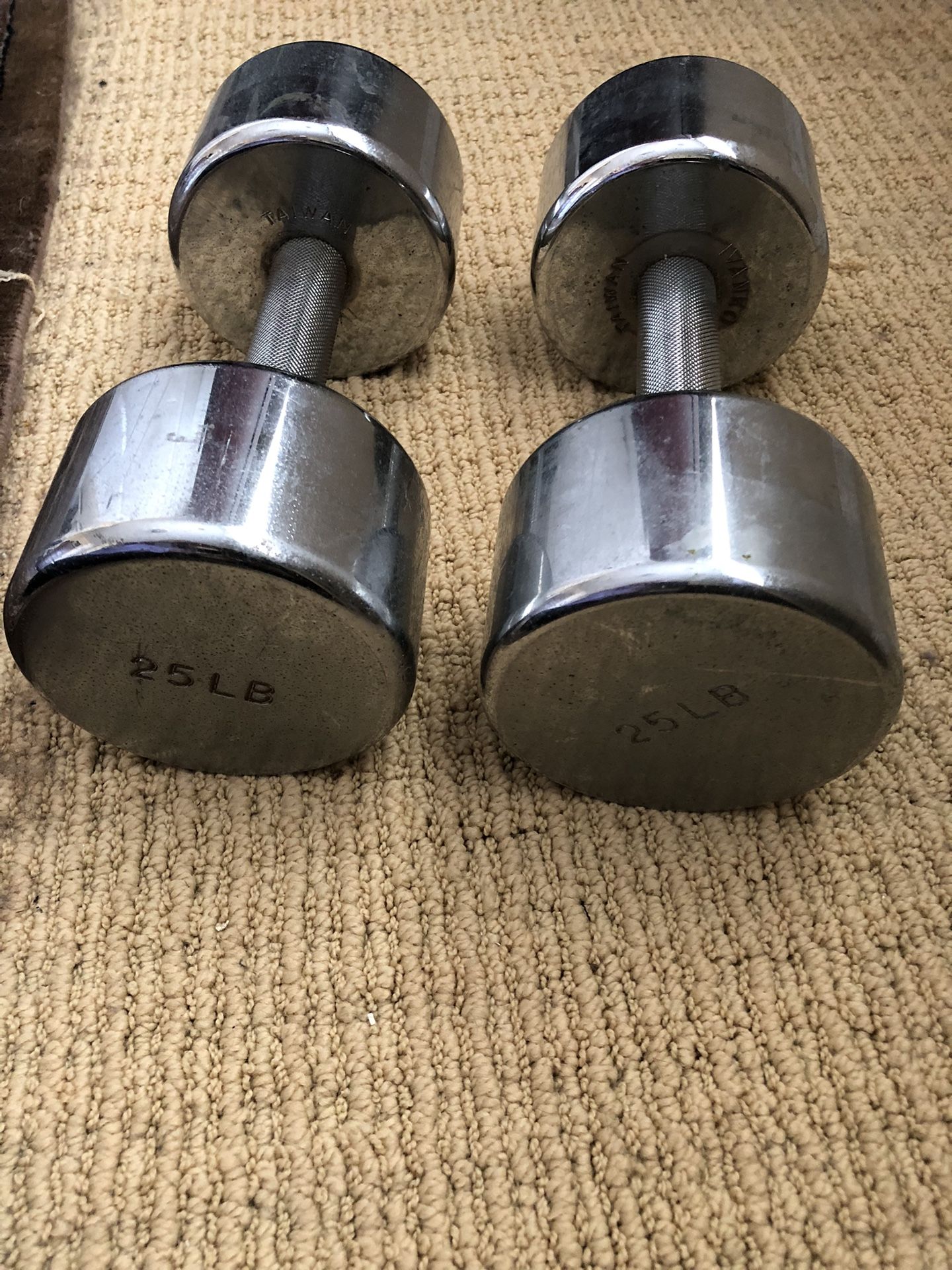 25 Lb Chrome Dumbbell Set