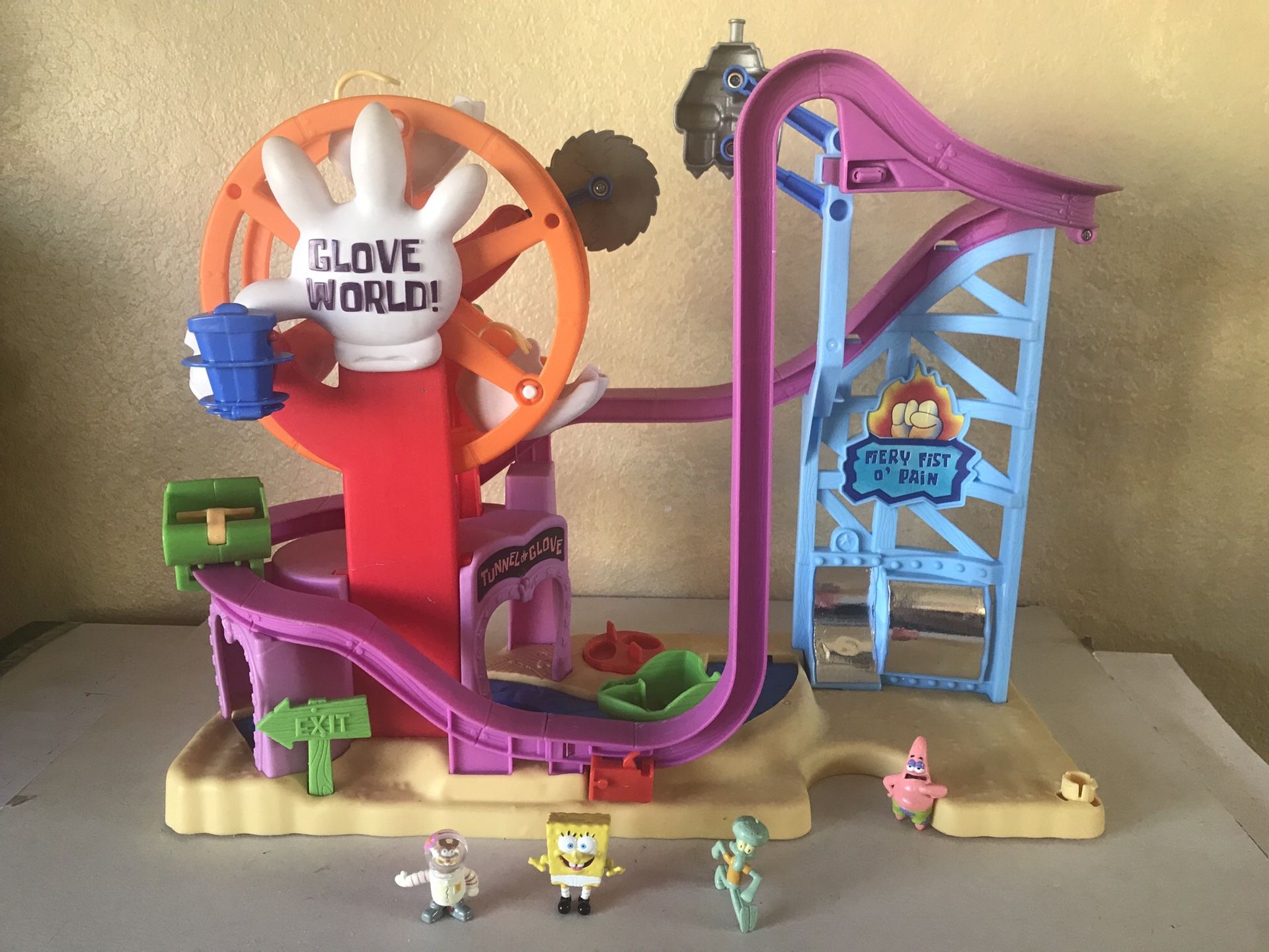 Spongebob Squarepants Imaginext Glove World Playset with Figures Gloveworld Theme Park