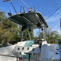 Key Largo 23’ Center Console